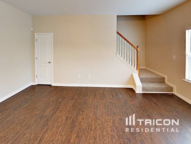 Foto del edificio - 11051 Southwood Dr
