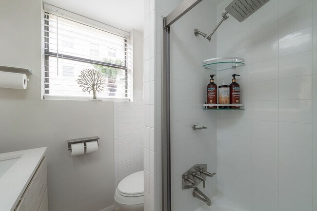 Foto del edificio - 6700 Sunset Way