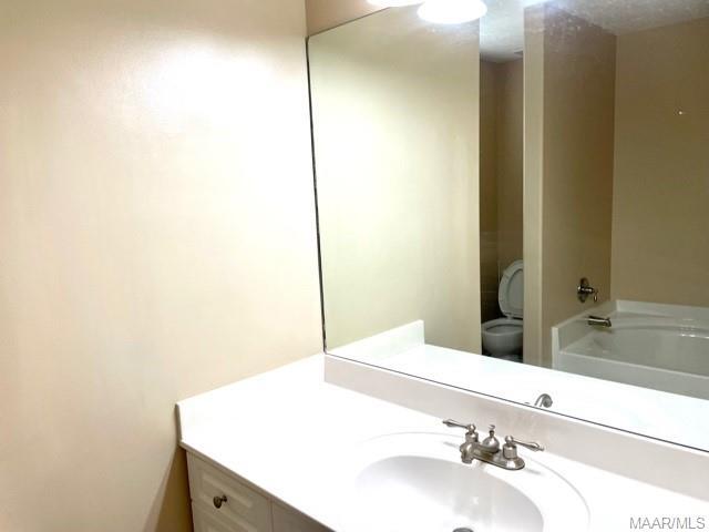 Foto del edificio - 8808 Jamac Ln