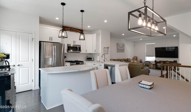 Building Photo - 309 Spirit Wy