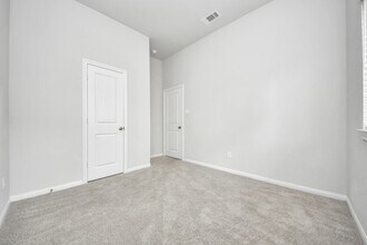 Building Photo - 804 Lake Lacosta Dr