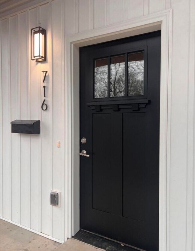 Foto del edificio - 3 Bedroom | 2 Bathroom | 1 Car Garage | Duplex | Springfield MO!