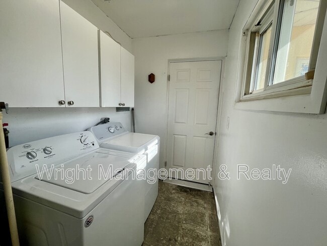 Foto del edificio - 5254 Brody Blvd