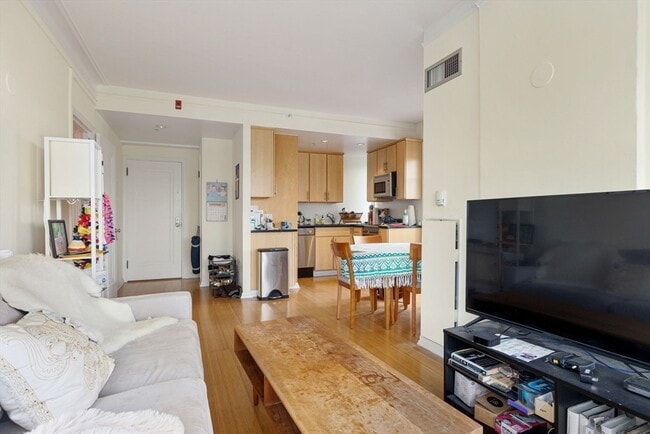 Building Photo - 20 Chapel St