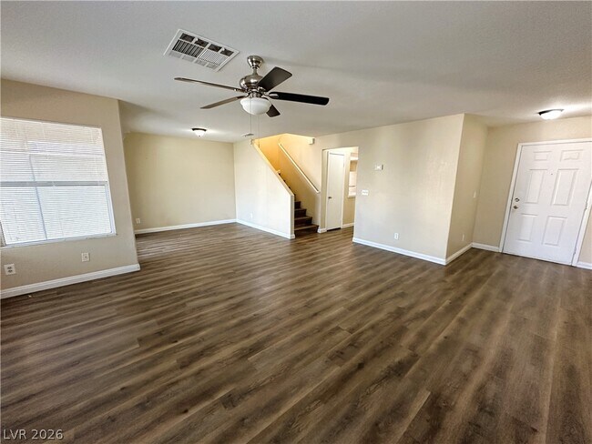 Foto del edificio - 6396 Rosemount Ave