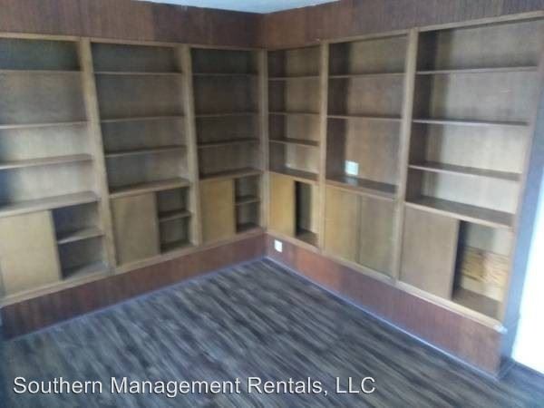 Foto del edificio - 660 E Market St