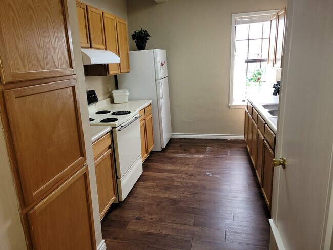 Building Photo - Harlandale