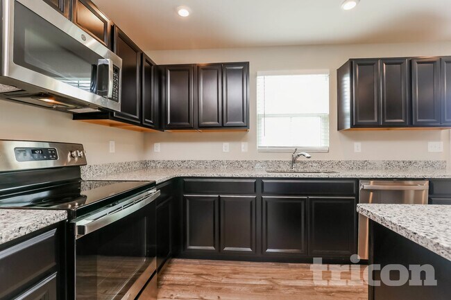 Foto del edificio - 2013 Westchester Dr