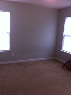 Building Photo - 141 Rochdale Ln