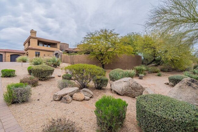 Building Photo - Luxurious Furnished Scottsdale Home Availa...