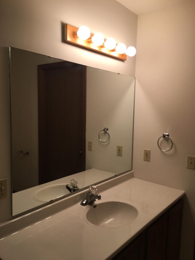 Foto del edificio - 7105 Tempe Dr