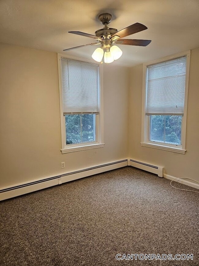 Building Photo - 33 Rockland St