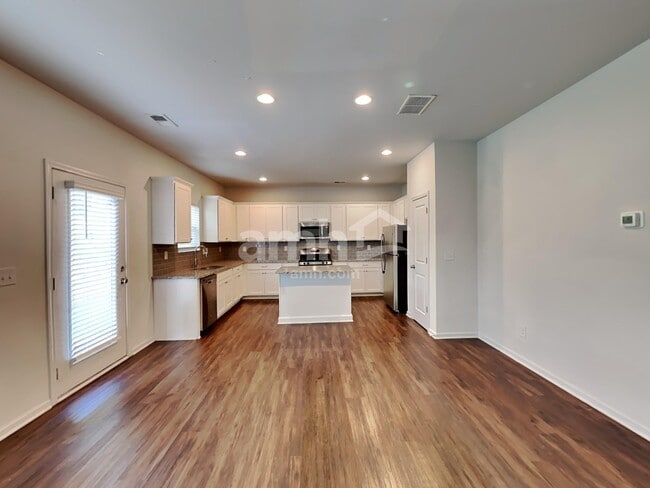 Building Photo - 356 Winston Cir