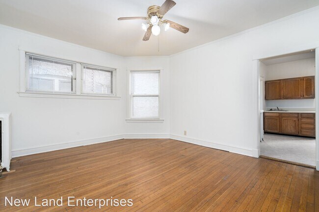Building Photo - 2505 E Park Pl