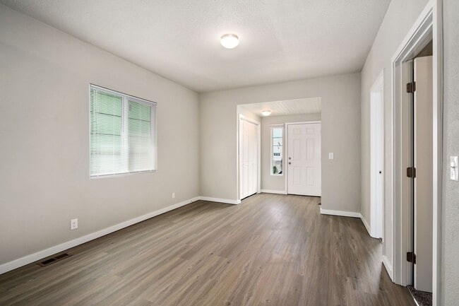 Foto del edificio - Recently Remodeled 3 Bedroom Home in Everett!