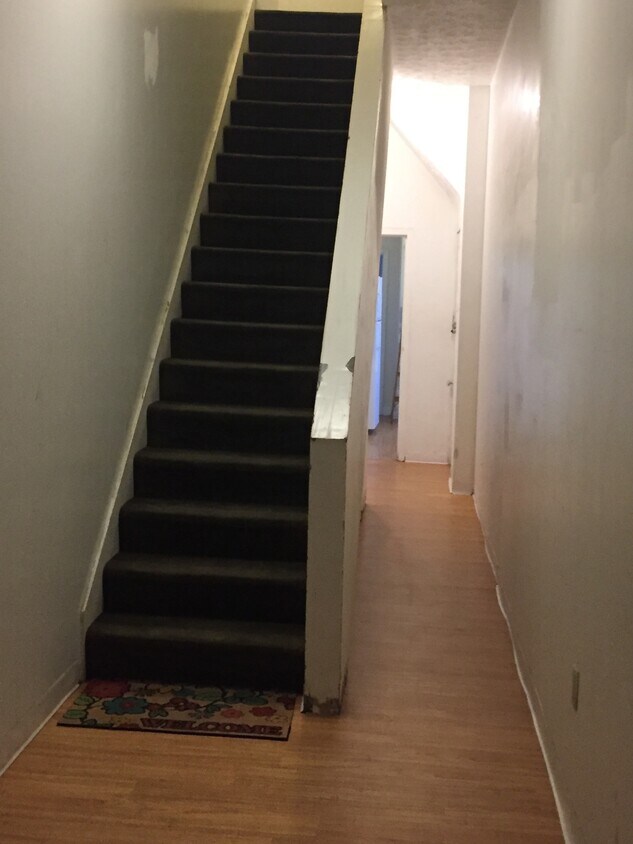 Entrance to unit 2 - 3313 Ward St