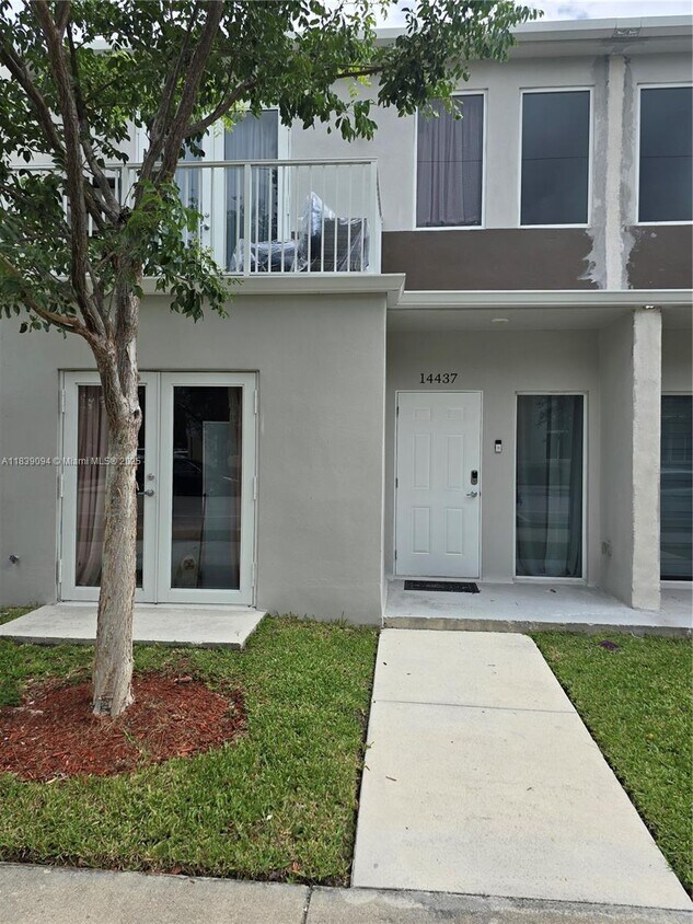 Foto principal - 14437 SW 260th St