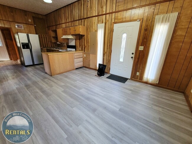 Photo - Two Bedroom Apartment on Shulls Mill Road