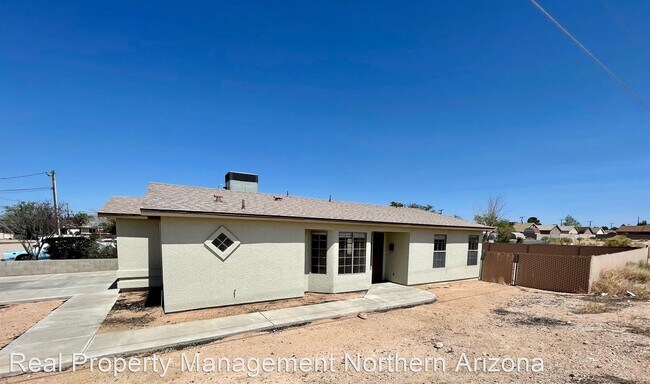 Building Photo - 2 br, 2 bath House - 702 Harrison St.