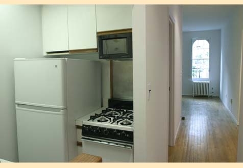 Foto del edificio - 311 E 92nd St