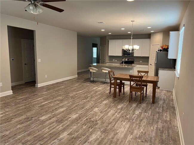 Foto del edificio - 9400 Margaret Jewel Ln