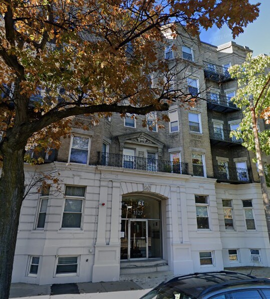 Foto del edificio - 1127 Commonwealth Ave