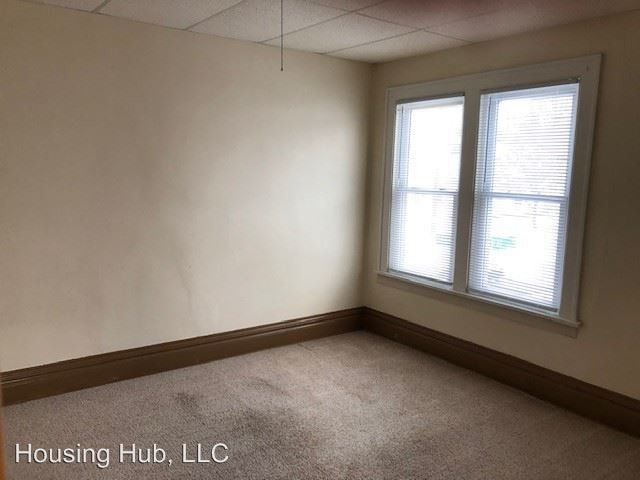 Building Photo - 1398 St Clair Ave