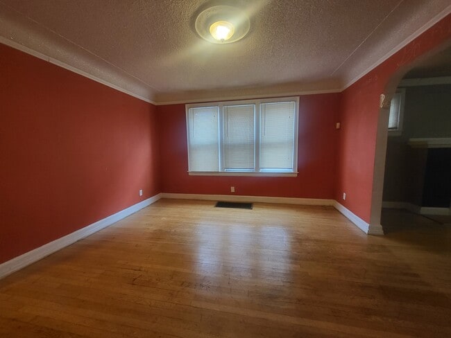 Building Photo - Washburn