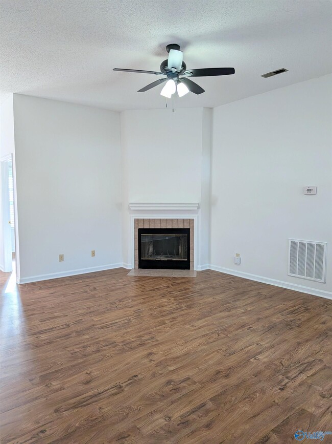 Building Photo - 221 Knox Creek Trail NW