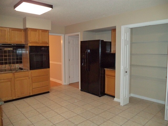 Foto del edificio - 1517 Autumn Ridge Dr
