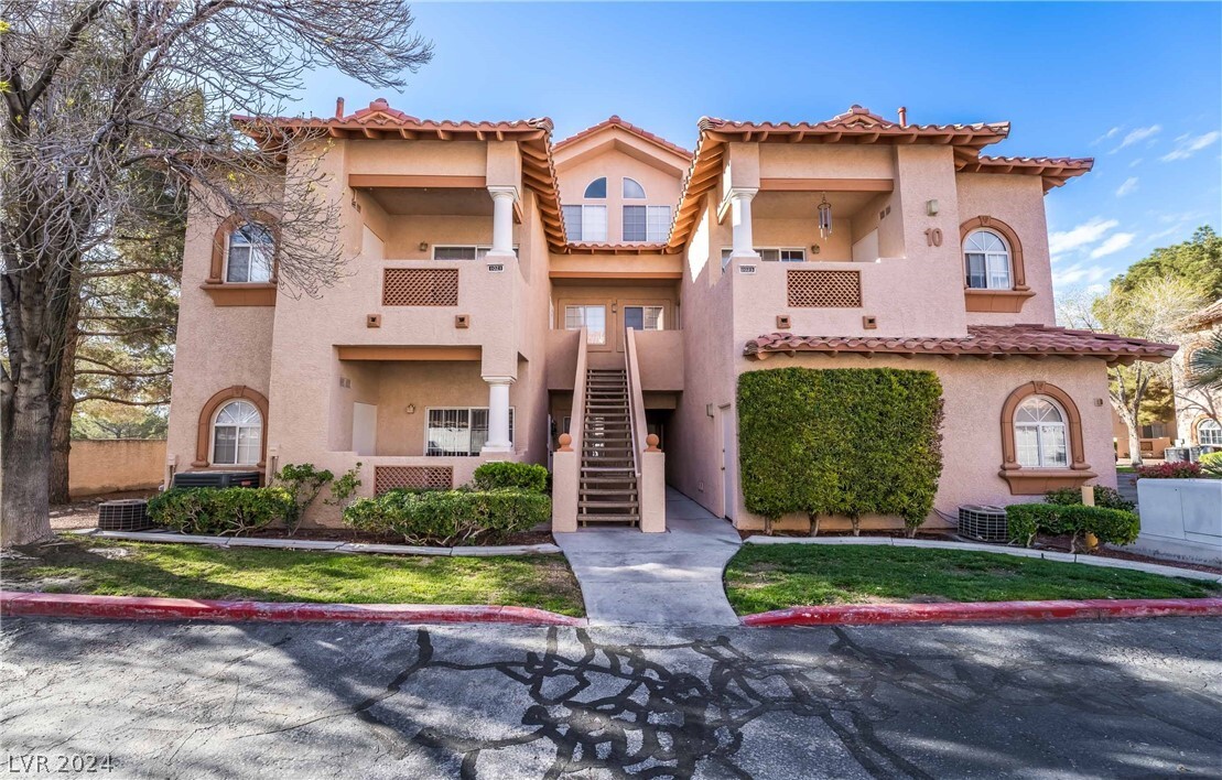 Foto principal - 2925 Wigwam Pkwy