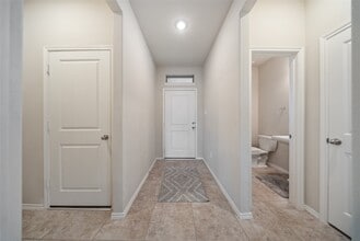 Building Photo - 5031 Chestnut Orch Dr
