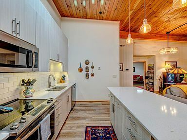 Foto del edificio - 1300 Burton St