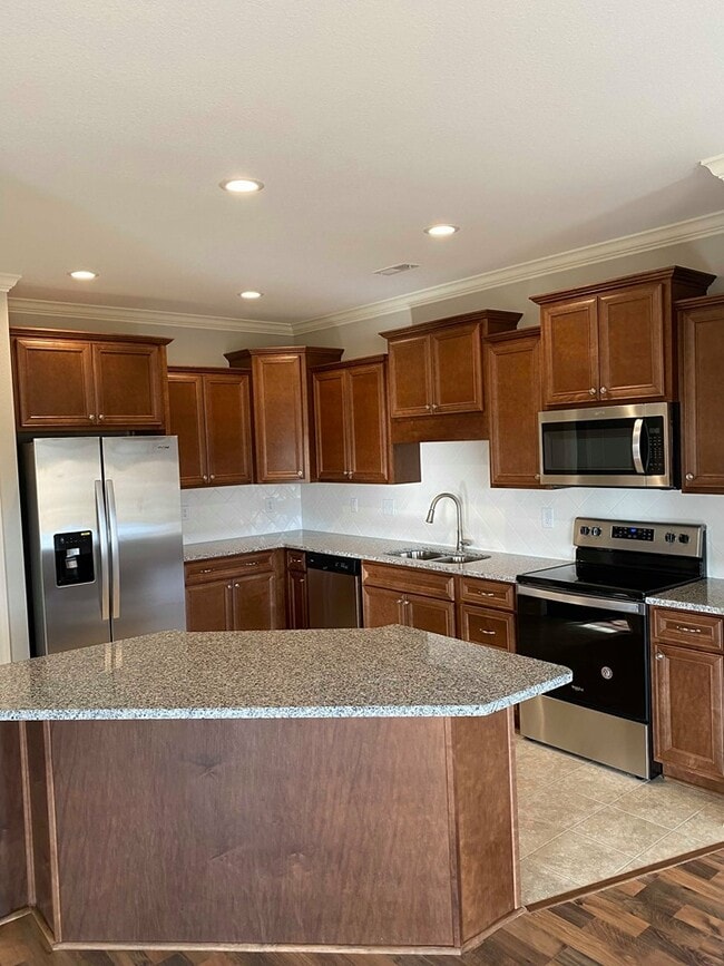 Building Photo - 2105 Remington Ct