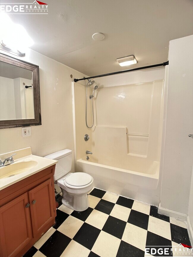 Building Photo - 199 Mount Auburn St