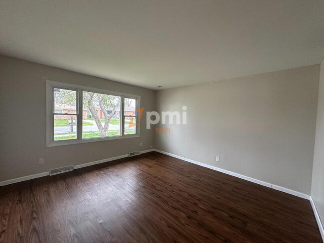 Foto del edificio - 3308-3310 Brown St