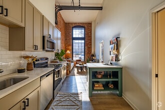 Interior Photo - Dizzy Mule