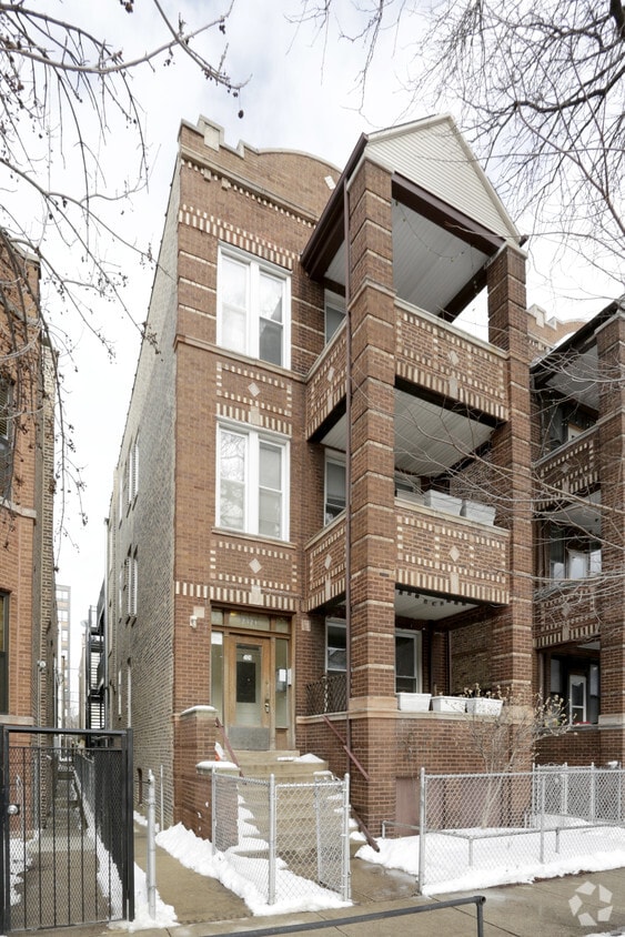 Primary Photo - Thomas Flats Apartments