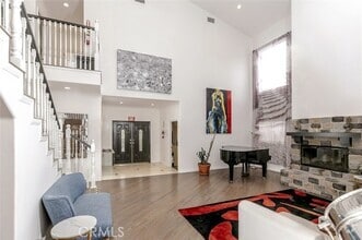 Building Photo - 4343 Shadyglade Ave