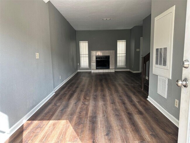 Foto del edificio - 12400 Brookglade Cir