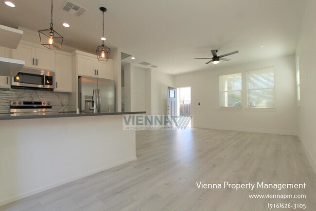 Foto del edificio - 208 Manzanita Ave