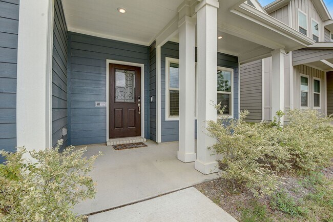 Foto del edificio - AVAILABLE NOW - Like-New 4-Bedroom Home with Loft & First-Floor Primary | Near Downtown Fort Worth