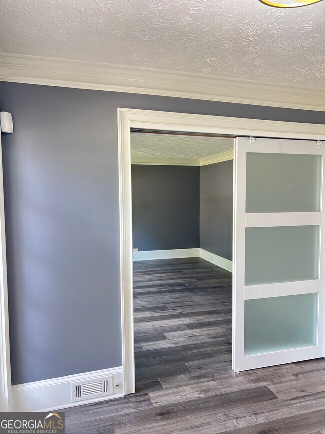 Foto del edificio - 2361 Ciji Cir