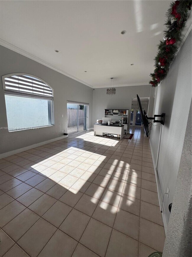 Foto del edificio - 12925 NW 8th Ln
