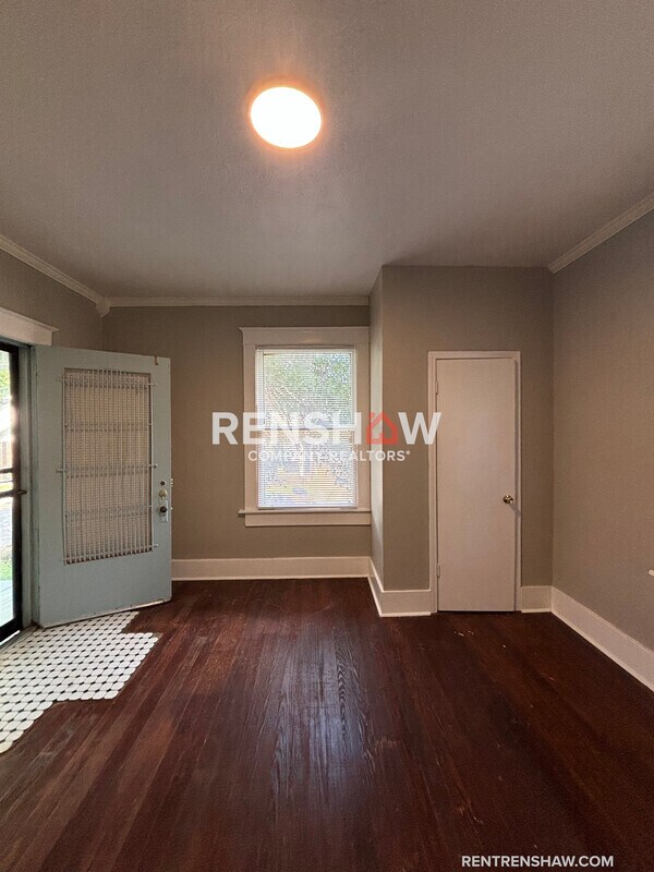 Building Photo - 1043 Philadelphia St
