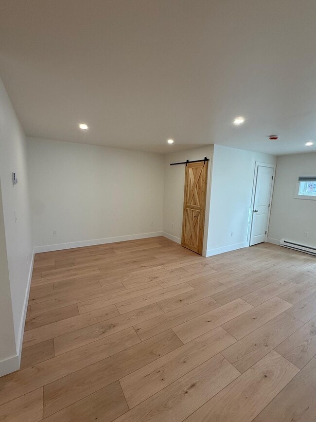 Building Photo - 1141 Colorado Ave