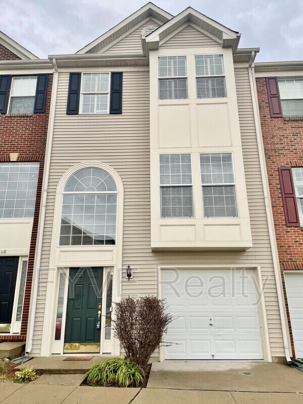 Primary Photo - 106 Blossom Ln