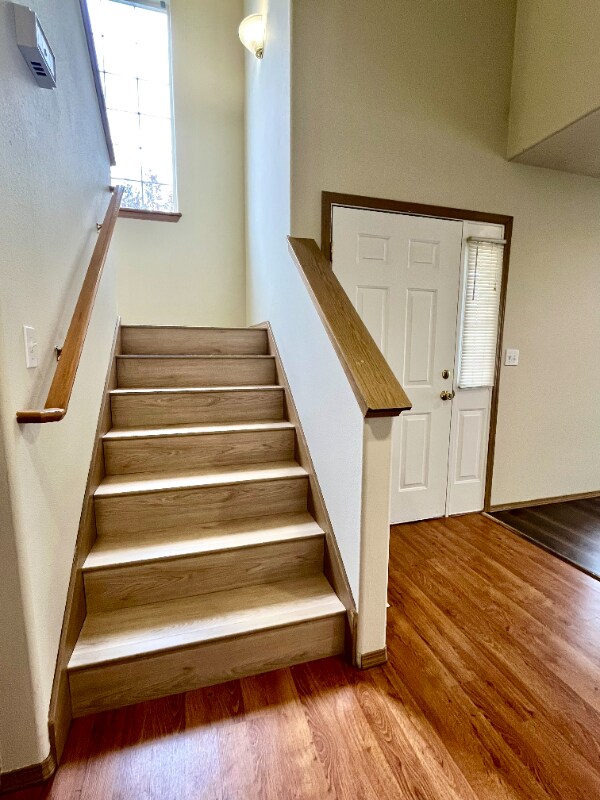 Building Photo - 512 Hazel St