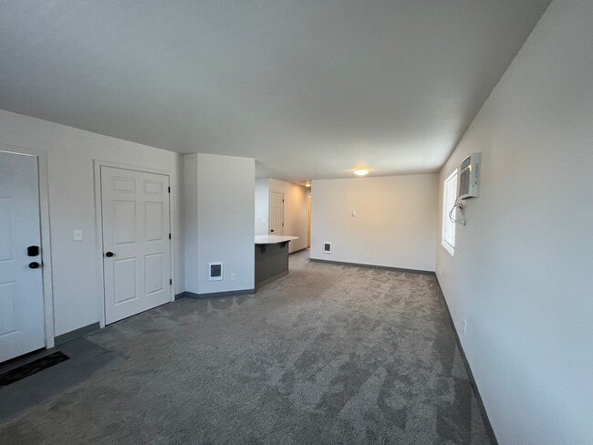 Foto del edificio - 806 E White Birch Ave