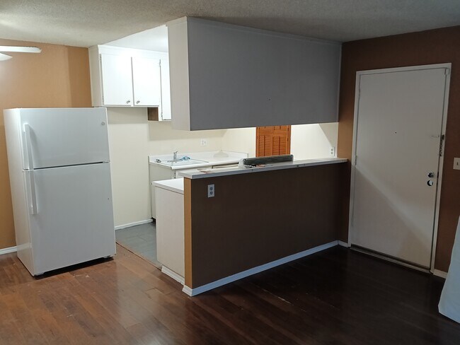 Foto del edificio - 6724 Plymouth Rd